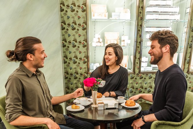 Milan Private Food Tours with a Local: 100% Personalized - Meeting your host at Colonne di San Lorenzo
