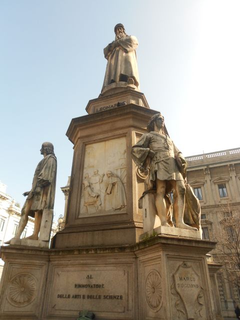 Milan: Private or Shared Essential Walking Tour - The guides make the difference