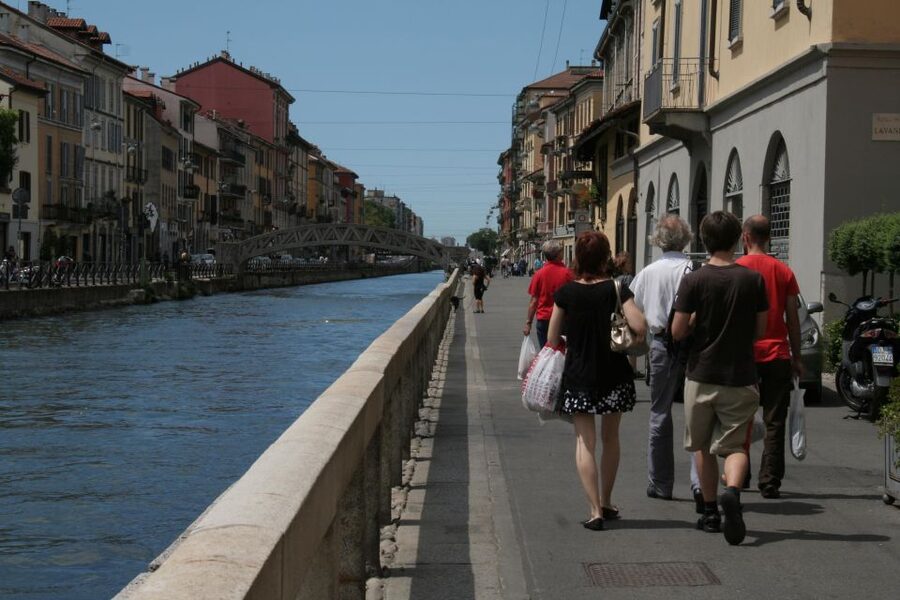 Milan: Private Sightseeing & Shopping Tour with a Local - Milan’s Modern Districts and Contemporary Art