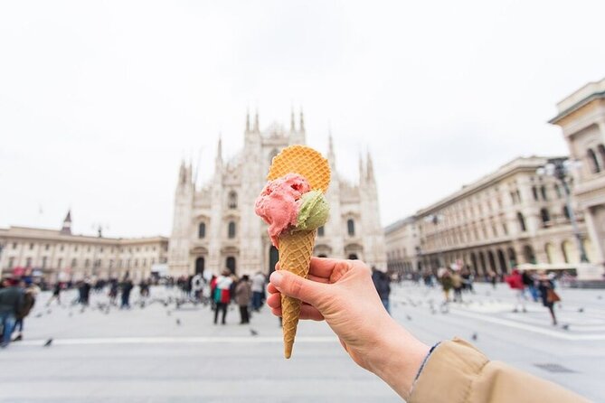 Milan: Private Tour - Duomo, Sforza Castle & Gelato Tasting - A closer look inside Milan’s cathedral