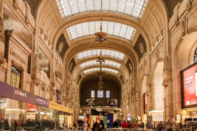 Milan Private Tour: Highlights & Hidden Gems with a Local - Meeting in Piazza Mercanti or at your hotel