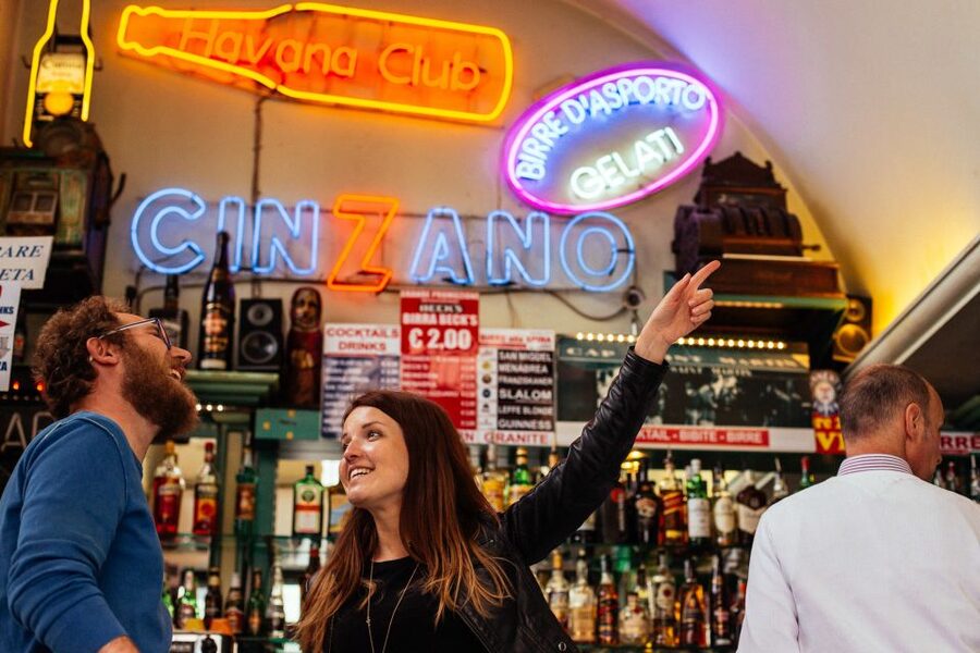 Milan: Private Tour with Drinks & Bites in Centro Storico - The guide can make or break the experience