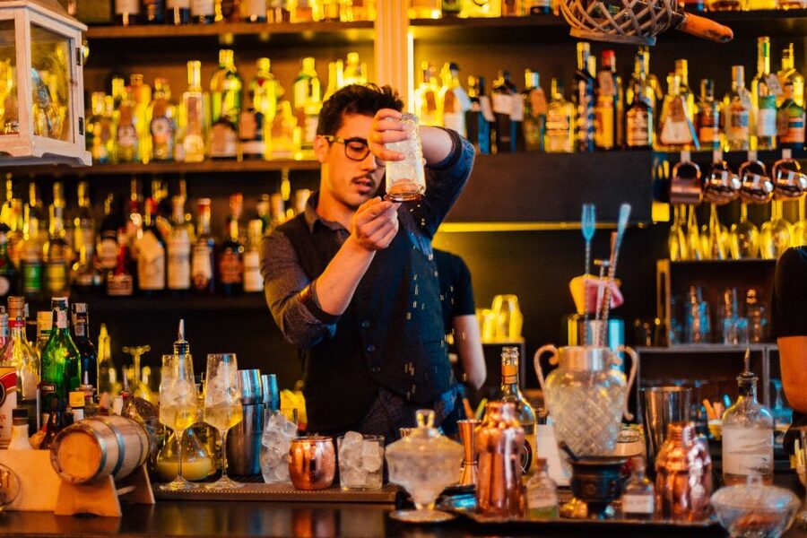 Milan: Private Tour with Drinks & Bites in Centro Storico - Practical details that affect your decision