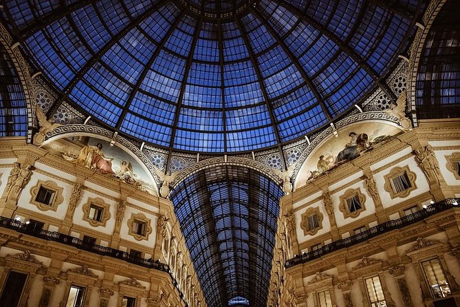 MILAN PRIVATE WALKING TOUR BY NIGHT: AMAZING MILAN - 2 h - Timing, walking, and practical planning