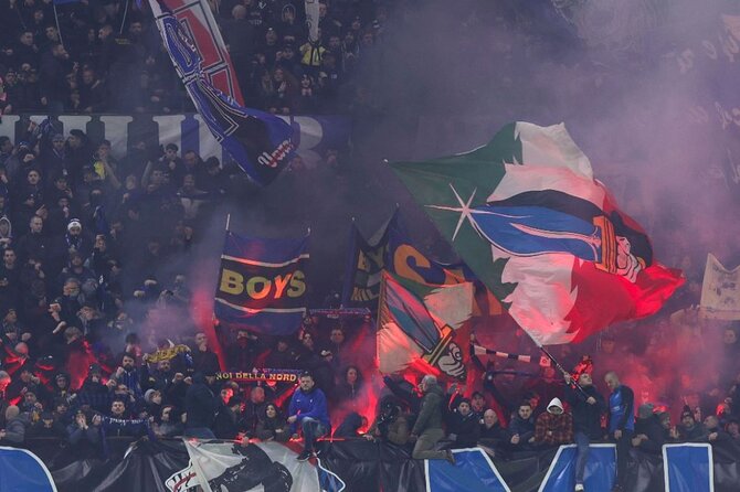 Milan: See a football game in Milan together with locals - Key points before you book