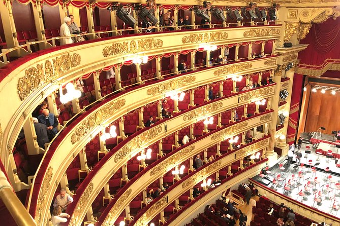 Milan: Skip-the-Line Duomo & La Scala Museum Guided Tour - What skip-the-line admission really saves