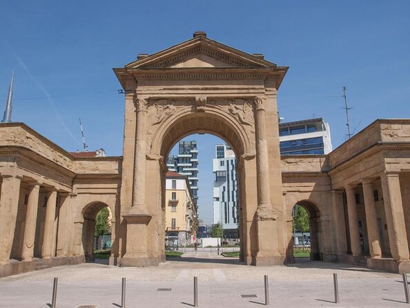 Milan Skyscrapers Guided Tour: Porta Nuova, Unicredit tower & Vertical Forest - Key points to know before booking