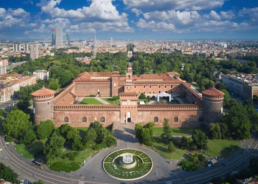 Milan Small Group: Duomo & Rooftop, Castle, Gelato Tasting - Timing, dress, and value