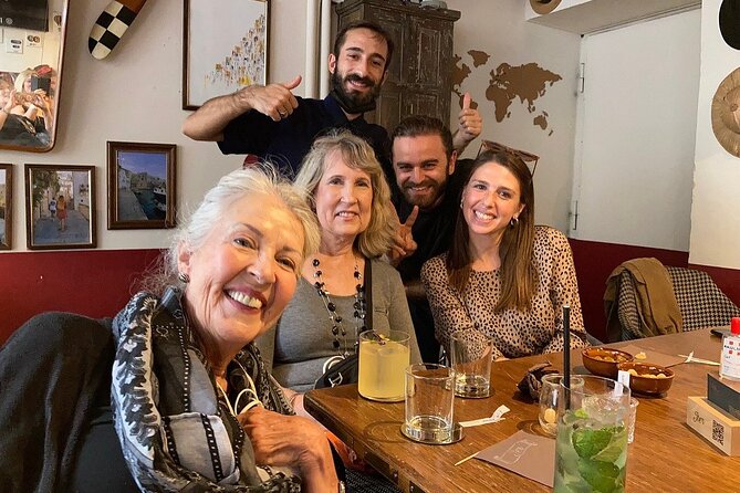 Milan: Sunset Navigli Food & Drinks Tour by Do Eat Better - The guides can shape the whole evening