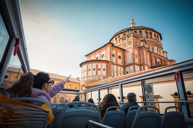 Milan Super Saver: Skip-the-Line Duomo and Rooftop Guided Tour - Meeting at Piazza del Duomo