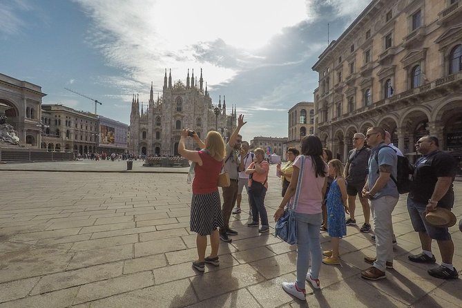 Milan Super Saver: Skip-the-Line Duomo and Rooftop Guided Tour - Views, weather, and the best time to go