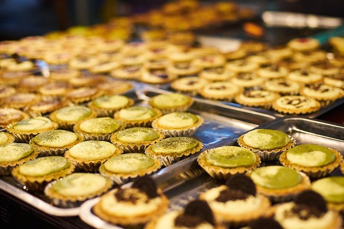 Milan: Sweet Delights Patisserie Tour by Do Eat Better - Piazza Mercanti and the art of mignon pastries