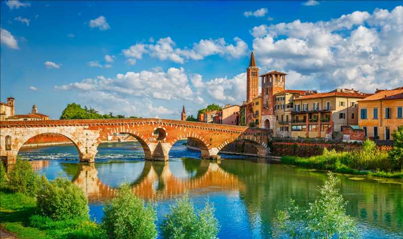 Milan: Verona Day Tour with a Lake Garda Cruise to Sirmione - Why this Milan day trip works