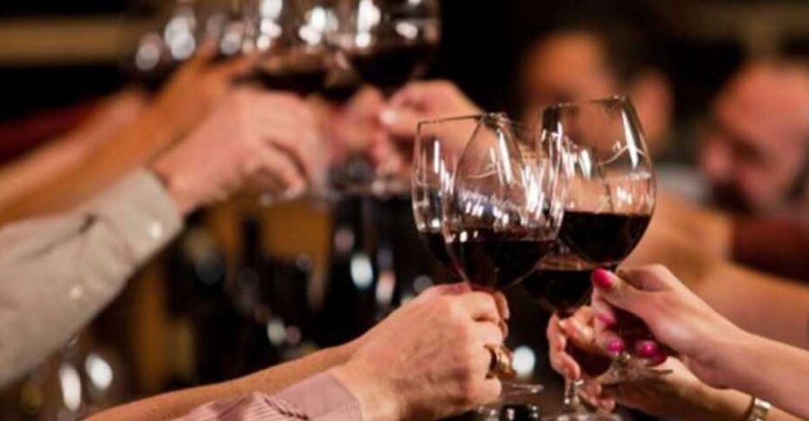 Milan: Wine Tasting with an Italian Sommelier - Three Italian wines, chosen as a guided sequence