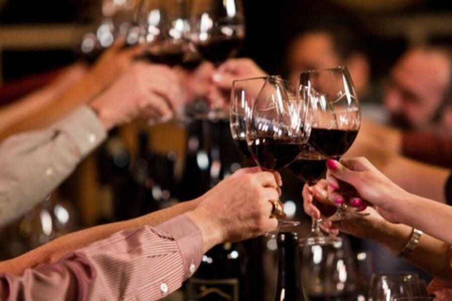 Milan: Wine Tasting with an Italian Sommelier - Learning to taste without making it complicated