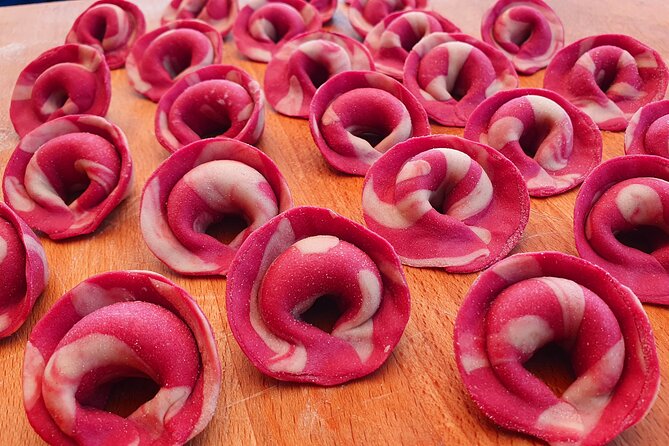 Milano The Art of Making Pasta with Italian Chef - Cooking the sauces and sitting down to eat