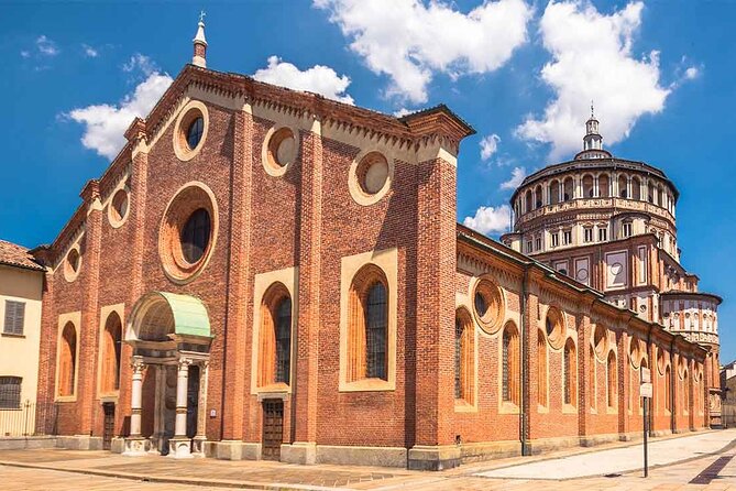 Milano Walking Tour with Audio and Written Guide by a Local - The Duomo: allow the longest stop