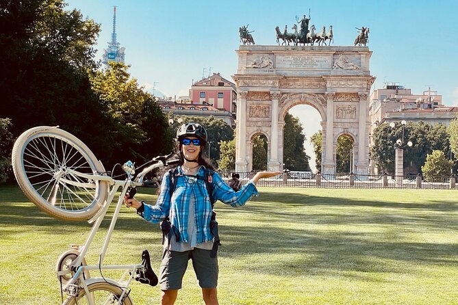 Miles and smiles /// Milan's ride - The Duomo, La Scala, and Milan’s grand center