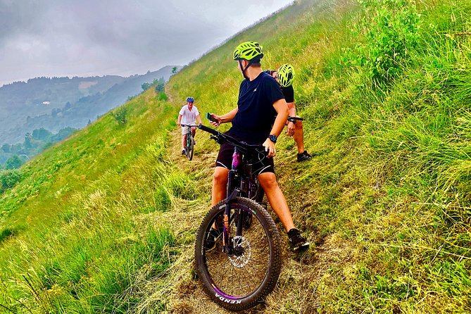MTB Tour Lake Como Mountain Views & Local Cuisine - A chalet lunch gives the outing a local pause