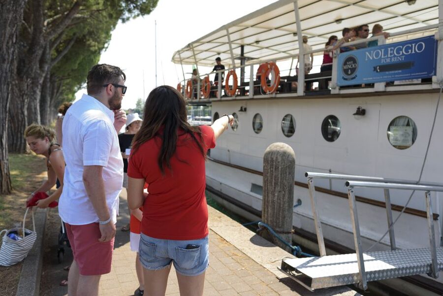 Peschiera: Half-Day Lake Garda Cruise with Lunch - Key points to know before you book