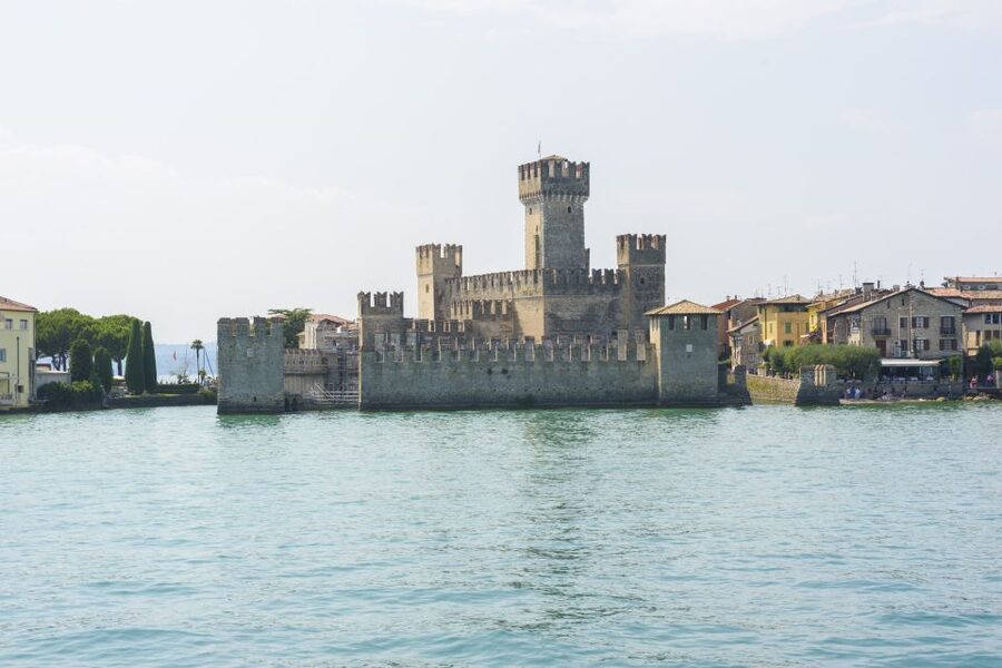 Peschiera: Half-Day Lake Garda Cruise with Lunch - Lunch on the lake: simple, included, and useful