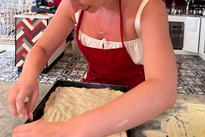 Premium Pizza Making Class at a Pizzeria in Como - Building Your Margherita Pizza