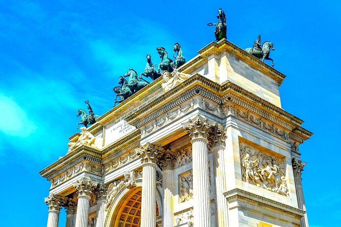 Private 3 Hours of Wonders in Milan (3km Friendly & Easy) - Piazza Mercanti and Milan’s earliest center