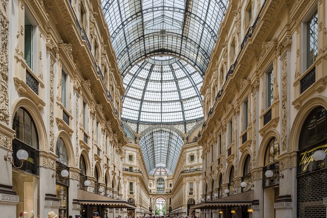 Private 4-Hour Walking Tour of Milan with private official tour guide - Sforzesco Castle and the route toward Sempione Park