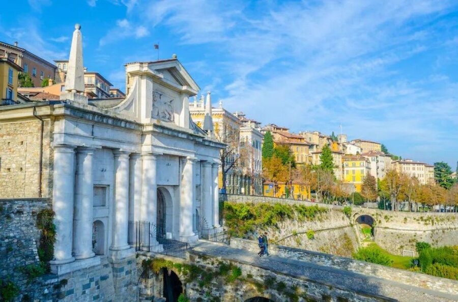 Private Bergamo Top Sights Upper Town Guided Tour - Piazza Vecchia, Bergamo’s civic heart