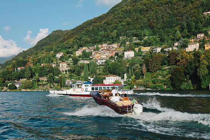 Private Boat Tour Como Wooden Classic Boat - The Wooden Boat: Character and Condition
