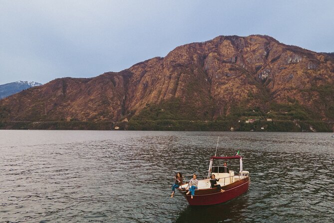 Private Boat Tour on Italian Gozzo on Lake Como - Laglio, Villa Oleandra, Nesso, and Lezzeno