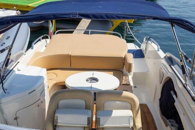 Private Boat Tour on Lake Como in Lombardy - Comacina Island and a slower stretch on the water
