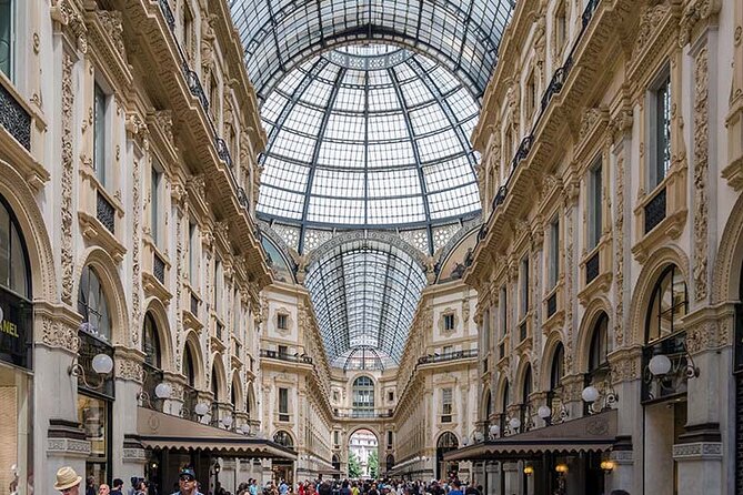 Private Luxury day Transfer from Linate Airport to Milan - Choosing the right vehicle for your group
