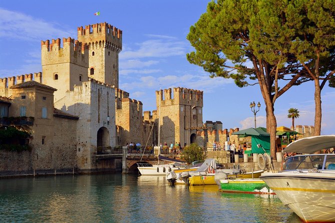 Private Romantic Motorboat Tour From Sirmione - Villa Callas from the water