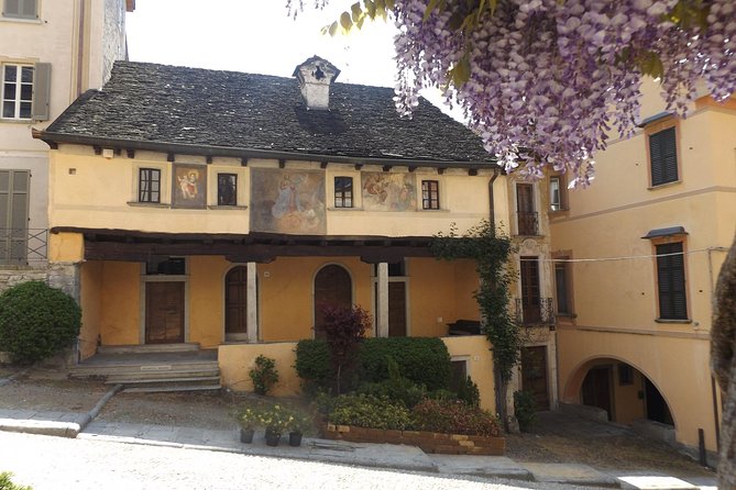 Private Tour of Orta San Giulio on Lake Orta with Micaela - Crossing to San Giulio Island