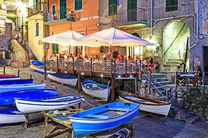 Private Tour of the Cinque Terre from Milan - Vernazza and the postcard view