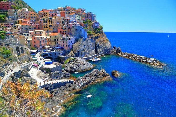 Private Tour of the Cinque Terre from Milan - Riomaggiore and the steep climb