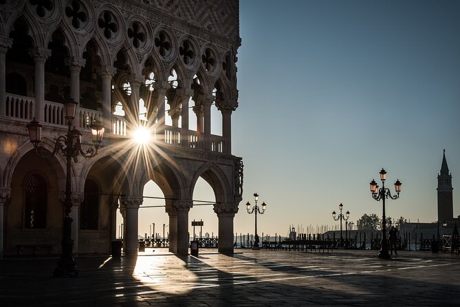 Private Transfer from Milan to Venice with a 2h Stop in Verona - The private-car advantage for luggage and mobility
