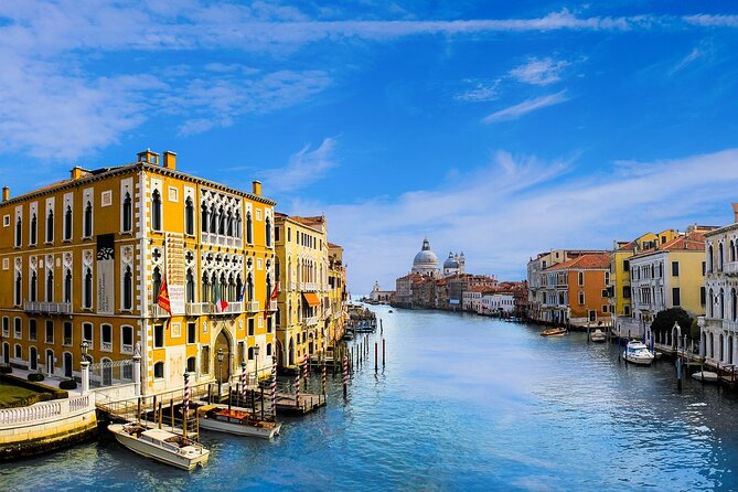 Private Transfer from Milan to Venice with a 2h Stop in Verona - Drivers who make the day easier