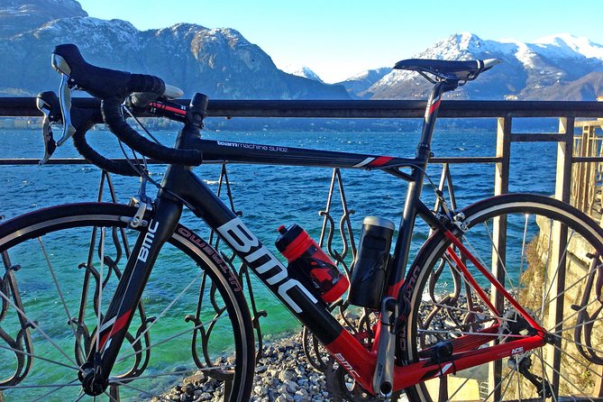 Road Bike tour in Lake Como & Bellagio - Reaching Bellagio and its gardens