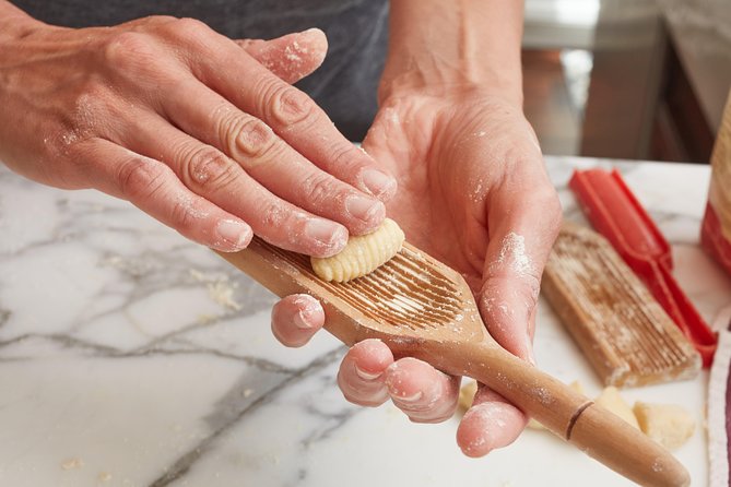 Share Your Pasta Love in a Local’s Home in Milan - Timing and planning your Milan day