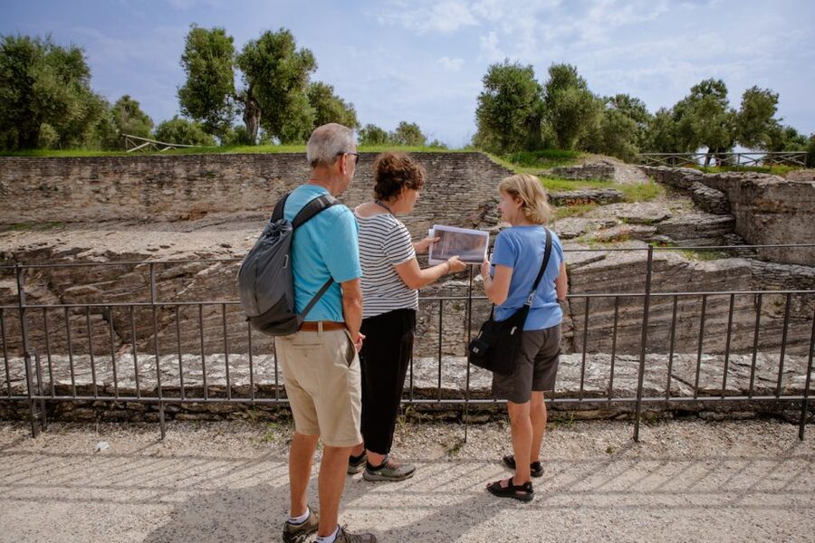 Sirmione: Grotte di Catullo Archeological Tour - Who should choose this experience?