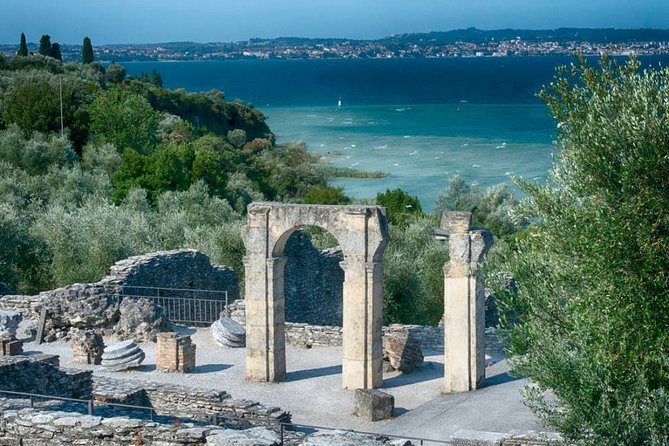 Sirmione & Verona, Lake Garda, tour from Milan - The guide can make or break the day