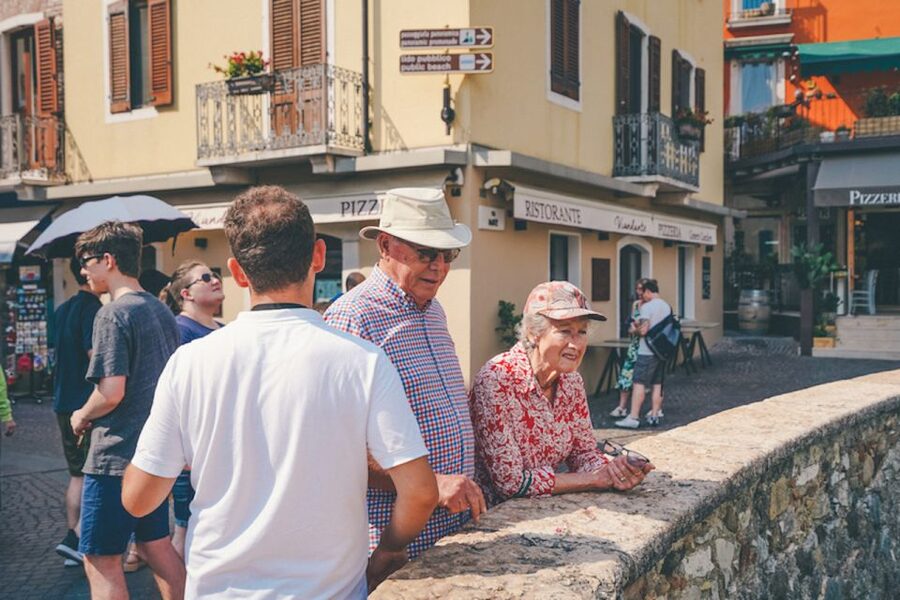 Sirmione: Village Highlights Walking & Lake Garda Boat Tour - The guides shape the experience