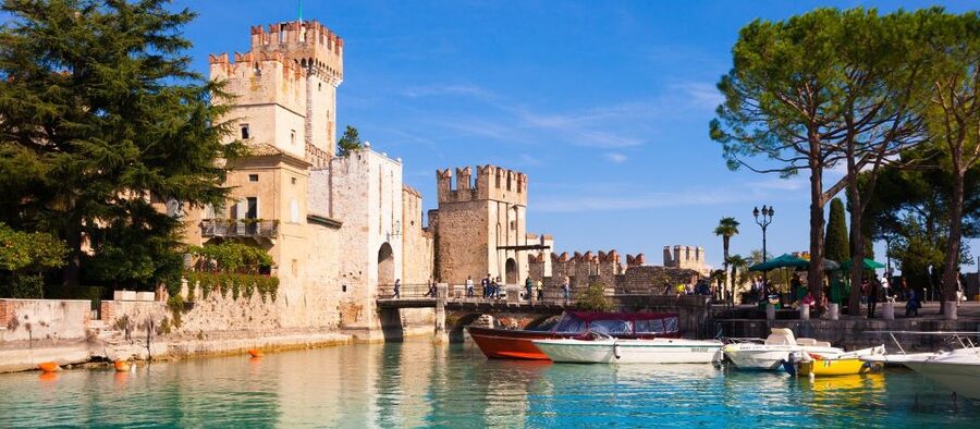 Sirmione: Walking and Speedboat Tour - Key points to know before booking