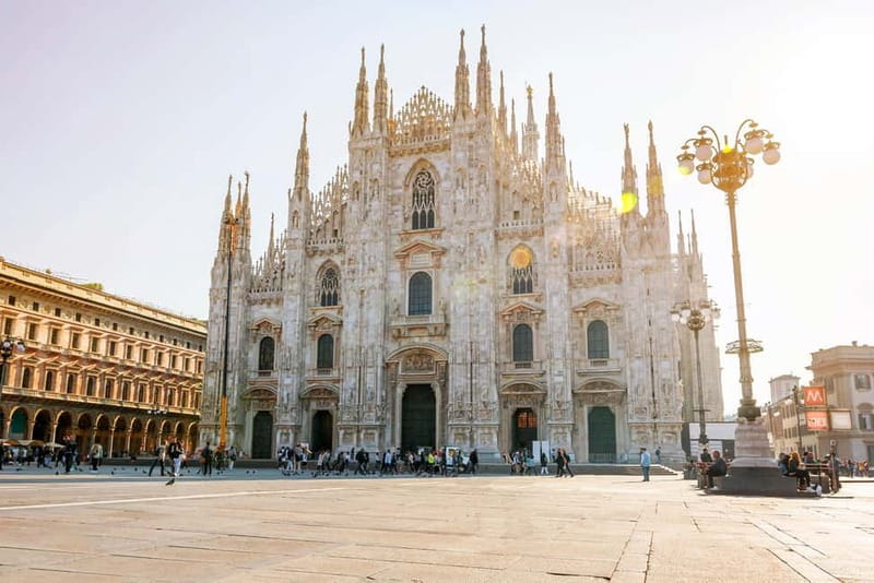 Skip-the-Line Duomo & La Scala Museum Tour + Hop On Hop Off - Milan Duomo, soaring stone and strict entry rules