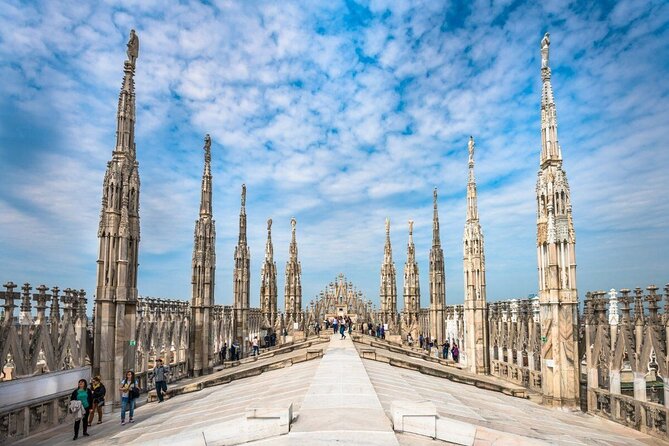 Sky-High Delights: Duomo Tour with Rooftop Adventure! - Handling the meeting point and time changes