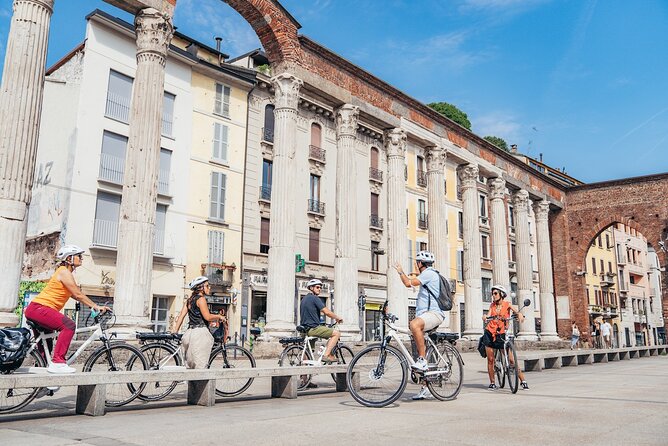 Small-group Milan Highlights e-Bike Tour - Darsena and the Roman columns