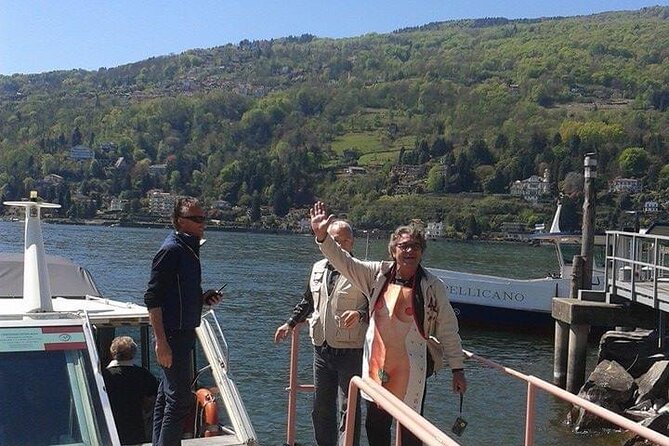 Stresa: 1-Day 3 Borromean Islands Hop-On Hop-Off Boat Tour - Isola dei Pescatori, the most human island