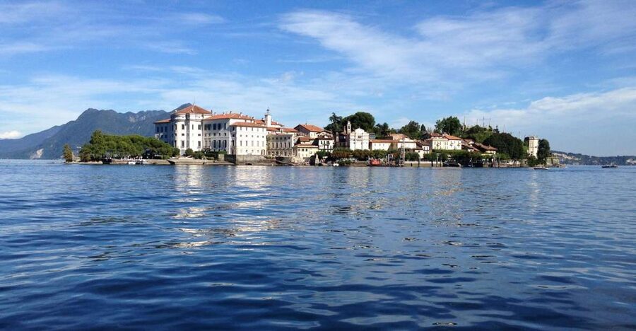 Stresa: Isola Bella Hop-on Hop-off Boat Tour - Optional time in Stresa and the Alpine gardens